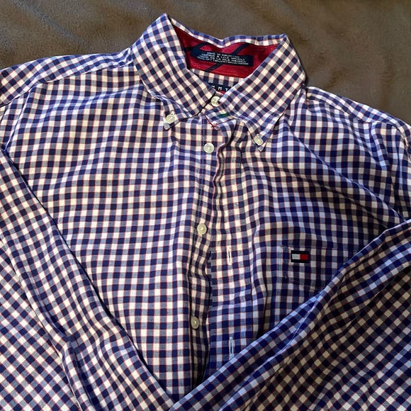 Tommy Hilfiger Shirt - Picture 1 of 2